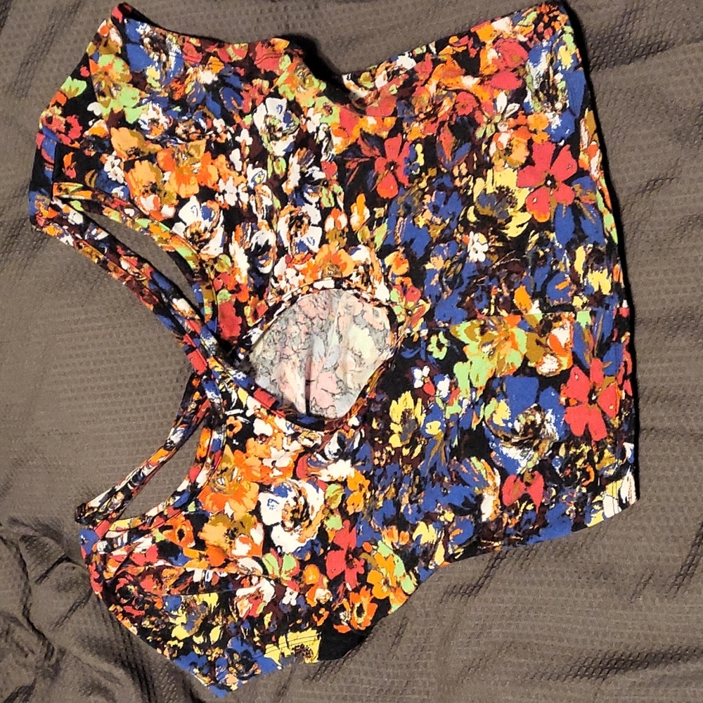 Boutique Floral crop top
